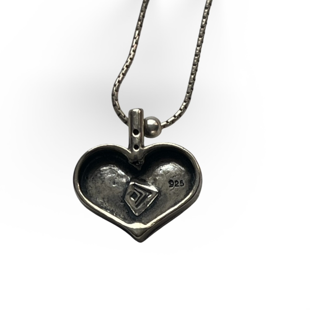 Signed Silpada Retired 925 Sterling Silver “Heart on the Line” Pendant Necklace - Picture 6 of 7